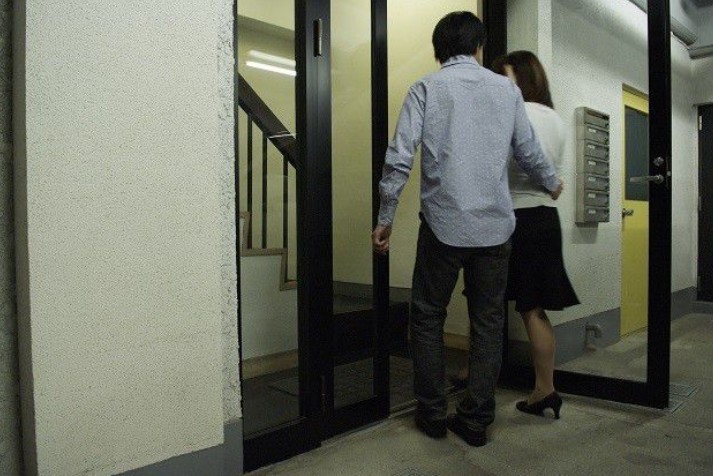 广州律秦侦探分析:老公外遇怎么样可以找到证据
